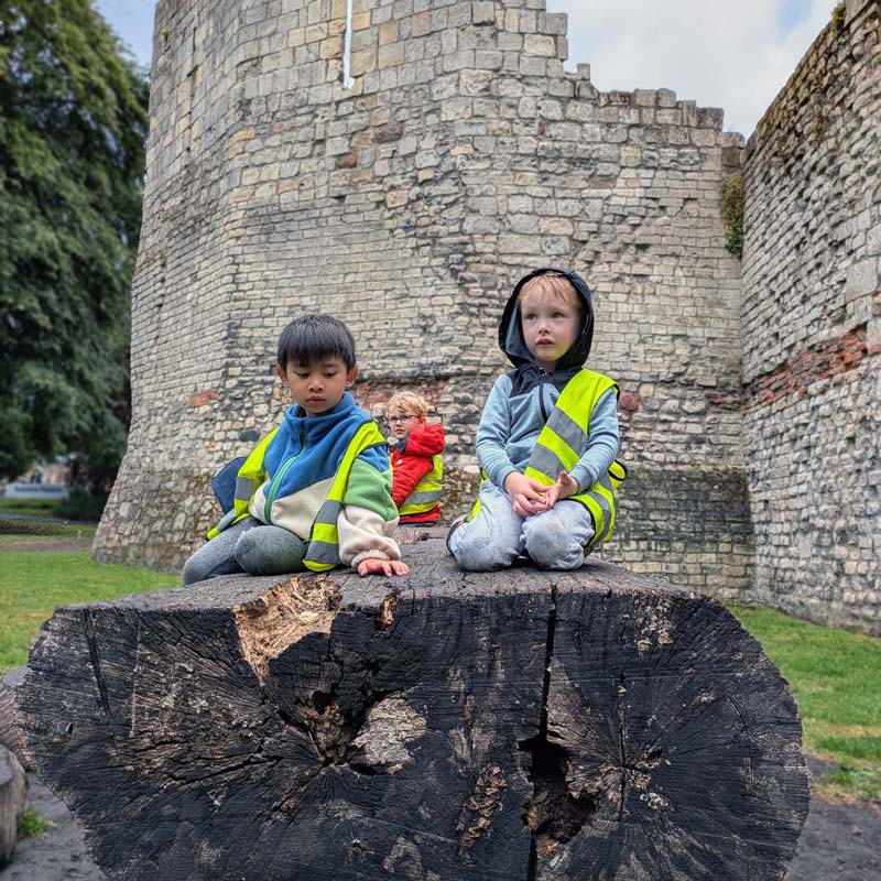 outdoor activities - play at Minster Gardens